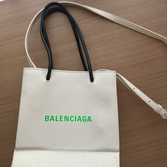 Authentic Balenciaga Everyday Tote - Picture 1 of 7